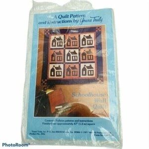 Vintage A Schoolhouse Wall Quilt Pattern and Instructions by Yours Truly Retro